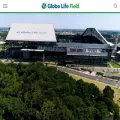 globelifefield.com